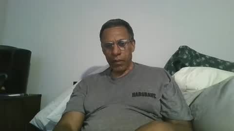 swimmerbod2495 online show from April 24, 2:58 am