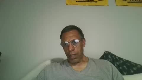 swimmerbod2495 online show from April 30, 2:18 am