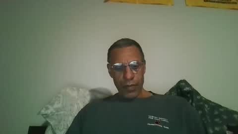 swimmerbod2495 online show from February 7, 1:24 am