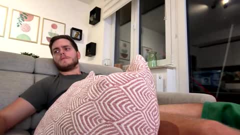 syl092 online show from April 24, 8:11 pm