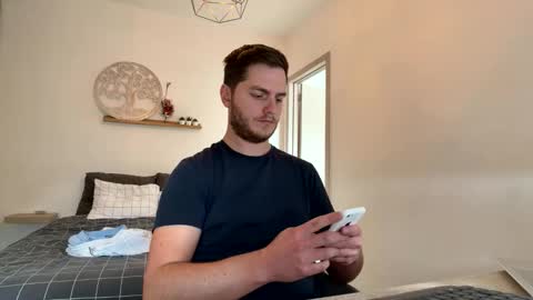 syl092 online show from April 20, 3:25 pm