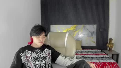 sylasfrost online show from December 13, 7:53 pm