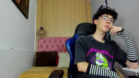 Syriussz online show from February 25, 7:37 pm