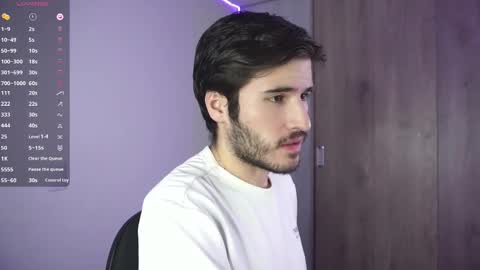 t0ny_wylie online show from December 18, 2:32 am