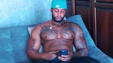 Tairon Tucke online show from January 8, 2:46 pm