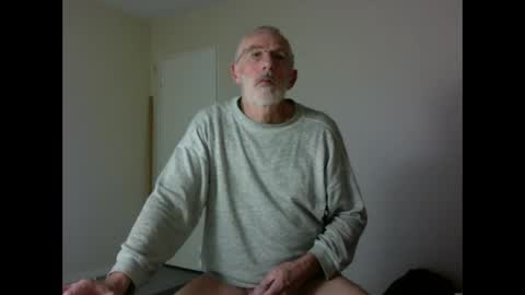 Snapshot of taliesin4321 chatting on October 1, 7:07 pm Jack Pierrot online show from October 1, 7:07 pm