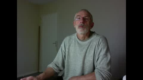 Jack Pierrot online show from October 20, 6:56 pm