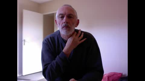 Snapshot of taliesin4321 chatting on October 11, 2:10 pm Jack Pierrot online show from October 11, 2:10 pm