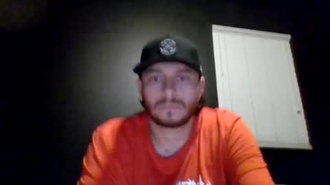 tallhungcloudyy online show from July 14, 11:05 am