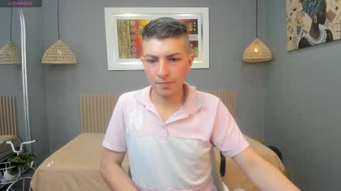 Snapshot of taner_king chatting on September 16, 3:07 am TANER online show from September 16, 3:07 am