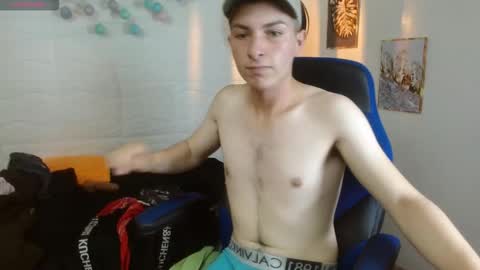 Snapshot of taner_king chatting on September 21, 4:56 am TANER online show from September 21, 4:56 am