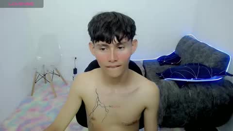 Snapshot of tanjiro_cute chatting on January 17, 3:45 am Andres online show from January 17, 3:45 am