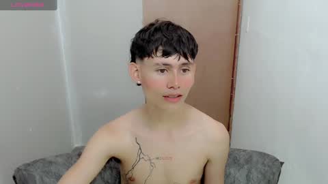 Snapshot of tanjiro_cute chatting on January 1, 10:56 pm Andres online show from January 1, 10:56 pm