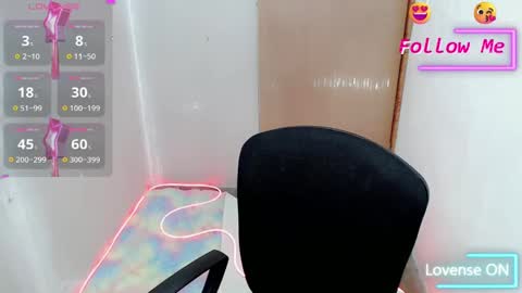 Snapshot of tanjiro_cute chatting on January 12, 3:28 am Andres online show from January 12, 3:28 am