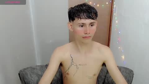 Snapshot of tanjiro_cute chatting on January 2, 11:38 pm Andres online show from January 2, 11:38 pm