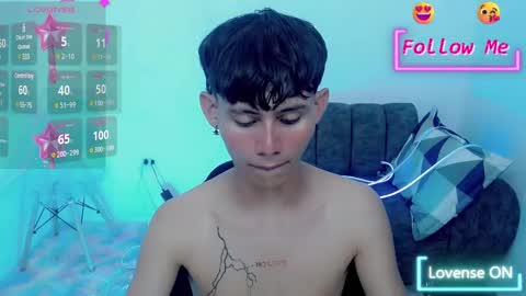 Snapshot of tanjiro_cute chatting on January 30, 3:33 am Andres online show from January 30, 3:33 am