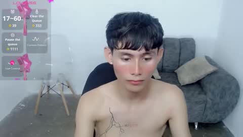 Snapshot of tanjiro_cute chatting on December 17, 5:51 am Andres online show from December 17, 5:51 am