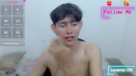 Snapshot of tanjiro_cute chatting on March 11, 1:26 am Andres online show from March 11, 1:26 am