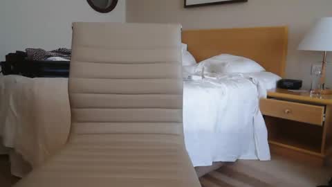 tannednsmooth online show from December 13, 6:42 am