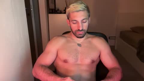 tarquit8 online show from October 2, 9:41 pm