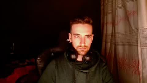 tastemyboner online show from December 12, 2:26 am