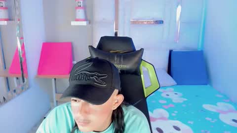 T A T A N online show from September 17, 8:10 pm