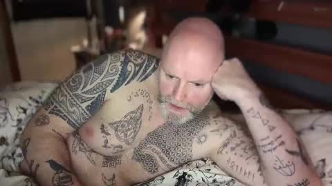 Snapshot of tattooeddilf01 chatting on March 8, 8:57 pm Tattooeddilf 01 online show from March 8, 8:57 pm