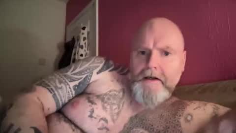 Snapshot of tattooeddilf01 chatting on January 15, 10:57 pm Tattooeddilf 01 online show from January 15, 10:57 pm