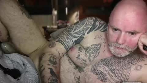 Tattooeddilf 01 online show from April 24, 11:18 pm