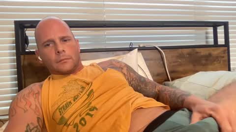 Snapshot of tattooman5555 chatting on September 17, 3:35 pm Tattooman online show from September 17, 3:35 pm