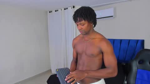 tau_montes online show from March 10, 6:08 am