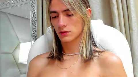 tayler_swift1 online show from January 25, 7:17 am