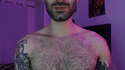 Snapshot of taylor__06 chatting on December 24, 10:39 pm Taylor online show from December 24, 10:39 pm