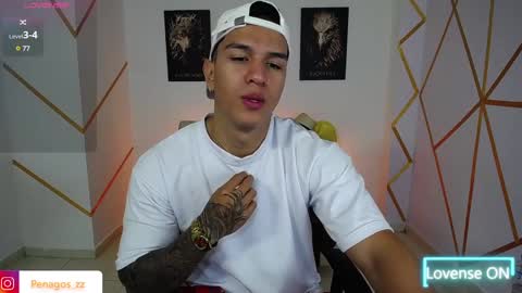 Snapshot of taylor_johnn chatting on February 19, 8:20 pm Penagos zz online show from February 19, 8:20 pm