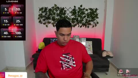 Snapshot of taylor_johnn chatting on January 12, 1:58 pm Penagos zz online show from January 12, 1:58 pm