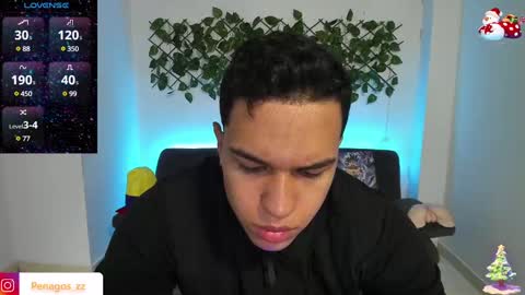 Snapshot of taylor_johnn chatting on January 2, 2:13 pm Penagos zz online show from January 2, 2:13 pm