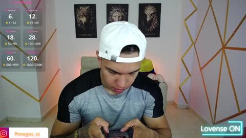Snapshot of taylor_johnn chatting on February 18, 2:49 pm Penagos zz online show from February 18, 2:49 pm