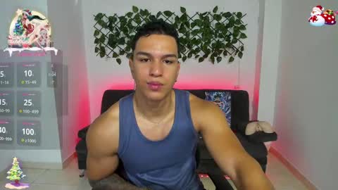 Snapshot of taylor_johnn chatting on December 20, 2:05 pm Penagos zz online show from December 20, 2:05 pm