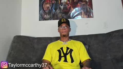 Snapshot of taylor_mccarthy_1 chatting on March 9, 12:10 am Taylor Mccarthy online show from March 9, 12:10 am