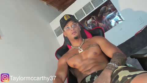 Snapshot of taylor_mccarthy_1 chatting on January 4, 8:16 pm Taylor Mccarthy online show from January 4, 8:16 pm