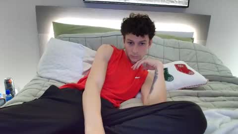 taylorcamz online show from December 15, 2:41 am