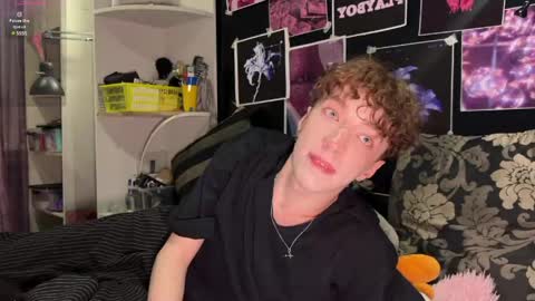 Yan     online show from April 27, 7:19 pm