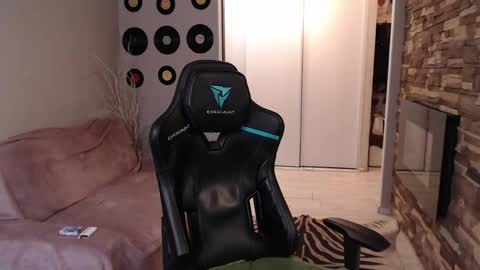 Teddy online show from April 26, 10:45 am