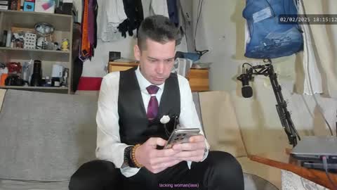 Snapshot of telepaticman chatting on February 2, 5:15 pm Virg Lszl online show from February 2, 5:15 pm