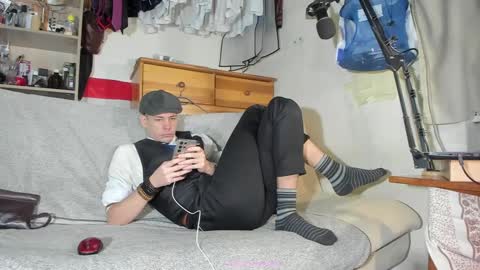 Snapshot of telepaticman chatting on December 22, 5:23 am Virg Lszl online show from December 22, 5:23 am