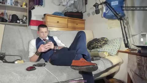 Snapshot of telepaticman chatting on December 30, 5:34 pm Virg Lszl online show from December 30, 5:34 pm