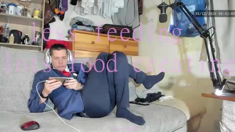 Snapshot of telepaticman chatting on December 31, 7:42 am Virg Lszl online show from December 31, 7:42 am