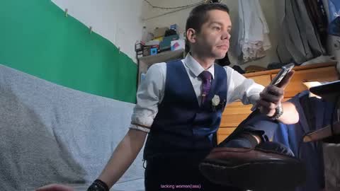 Snapshot of telepaticman chatting on December 7, 1:40 pm Virg Lszl online show from December 7, 1:40 pm