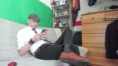 Snapshot of telepaticman chatting on March 10, 12:38 pm Virg Lszl online show from March 10, 12:38 pm