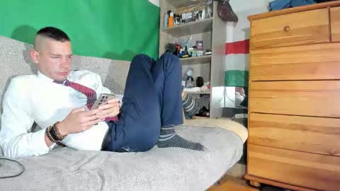 Virg Lszl online show from October 19, 6:44 pm